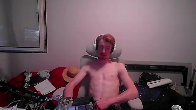 leon29leo online show from 06-19-26, 07:50