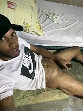 Snapshot of Sur1711 chatting on 11-19-25, 12:38 Sur1711 online show from 11-19-25, 12:38