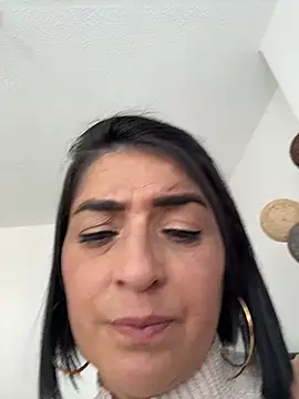 Snapshot of karenlennox1 chatting on 03-21-26, 07:28 karenlennox1 online show from 03-21-26, 07:28