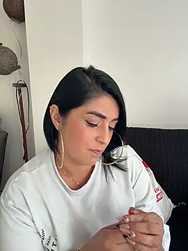 Snapshot of karenlennox1 chatting on 03-26-26, 10:15 karenlennox1 online show from 03-26-26, 10:15