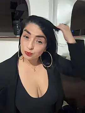 Snapshot of karenlennox1 chatting on 04-11-26, 11:53 karenlennox1 online show from 04-11-26, 11:53