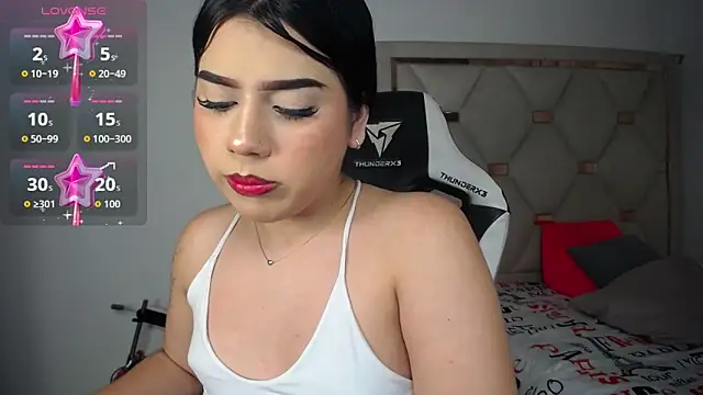 Ashley piinkk  online show from 05-28-26, 04:43