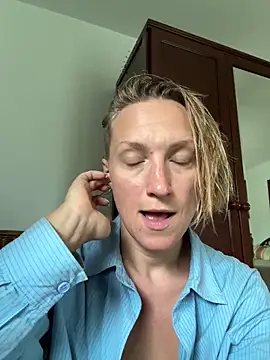 UmaTruewoman online show from 05-05-26, 05:26