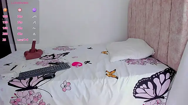 lizziemontana2 online show from 07-01-26, 07:24
