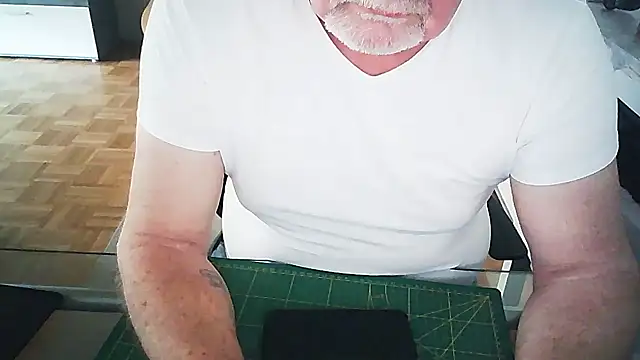 MrBob60 online show from 06-19-26, 11:47