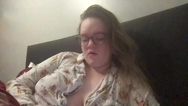 honeyyy24 online show from 12-05-25, 08:05