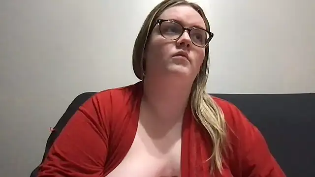 honeyyy24 online show from 04-03-26, 11:36