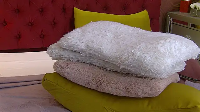 IrisMonn online show from 02-24-25, 11:43