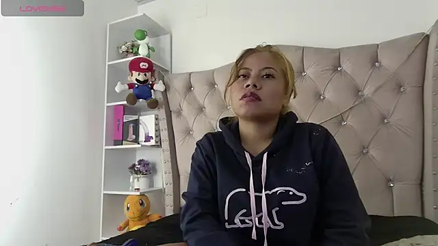Sweet Orianaa online show from 07-12-26, 11:40