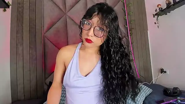 BriaConner  online show from 12-16-25, 03:00