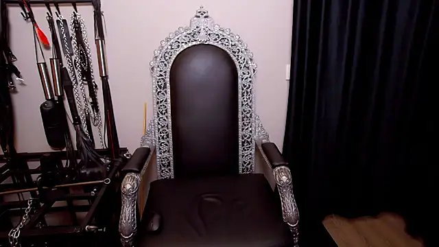 MinnieDrew online show from 04-10-26, 07:07