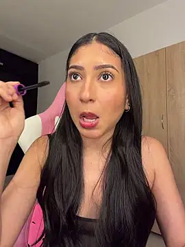 Sweetnaughtygirl  online show from 05-30-26, 03:03