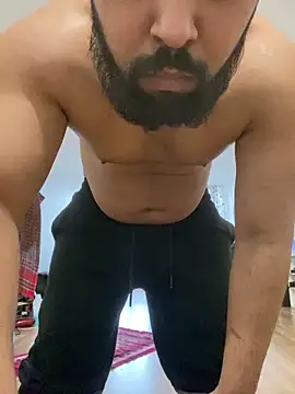 Snapshot of malout123J chatting on 04-04-26, 03:53 malout123J online show from 04-04-26, 03:53