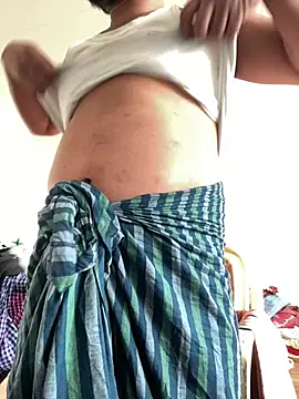 Snapshot of malout123J chatting on 04-08-26, 04:18 malout123J online show from 04-08-26, 04:18