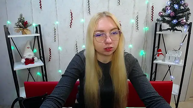 BeatriceFly online show from 01-11-25, 06:14