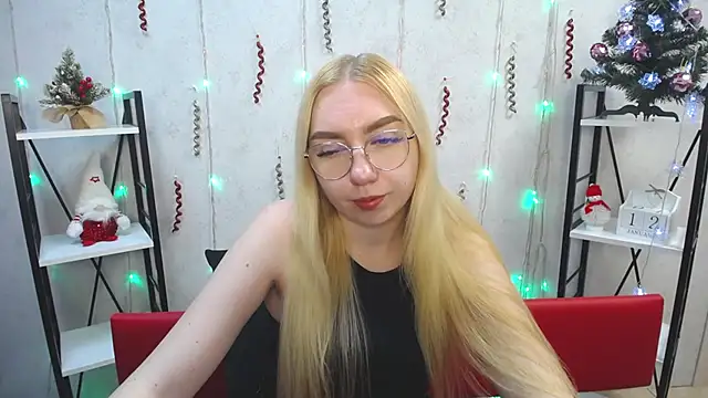 BeatriceFly online show from 01-12-25, 11:39