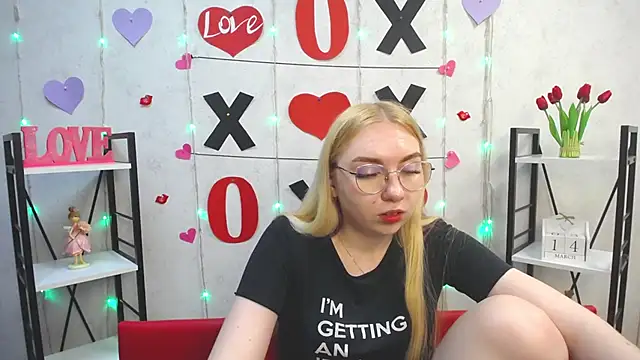 BeatriceFly online show from 03-15-25, 12:56