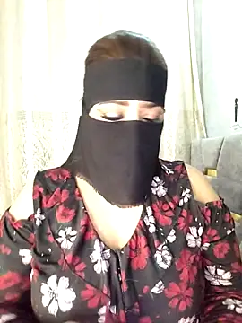 Cat Sharisa online show from 11-04-25, 09:47