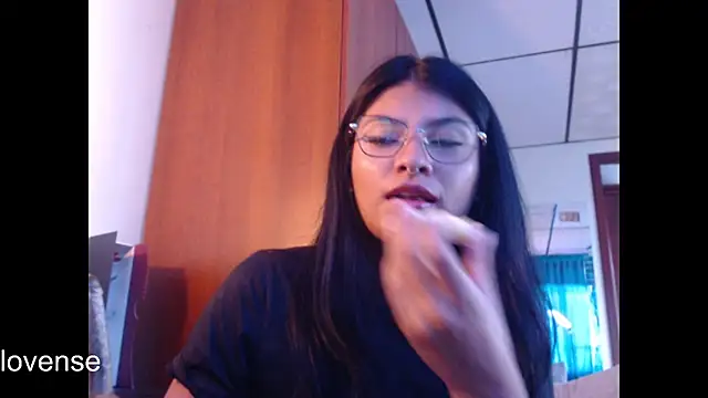 Snapshot of hanna_beili chatting on 07-28-26, 08:52 hanna beili online show from 07-28-26, 08:52