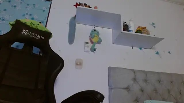 Snapshot of miss_valery2 chatting on 01-15-26, 01:10 miss valery2 online show from 01-15-26, 01:10