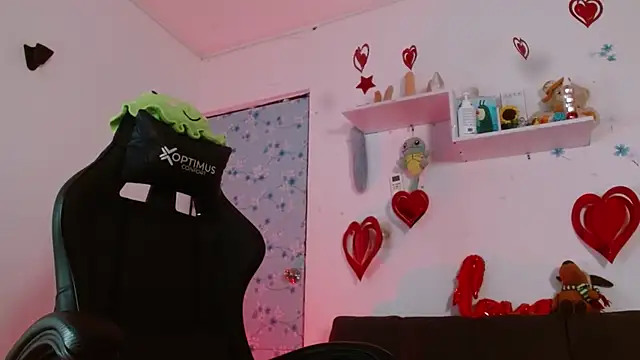 Snapshot of miss_valery2 chatting on 02-20-26, 02:08 miss valery2 online show from 02-20-26, 02:08