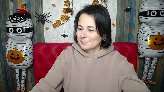 MarieSho online show from 11-13-25, 06:07