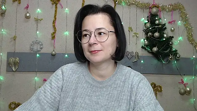 MarieSho online show from 12-17-25, 06:03