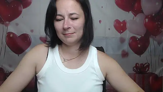 Snapshot of MarieSho chatting on 07-06-26, 05:04 MarieSho online show from 07-06-26, 05:04