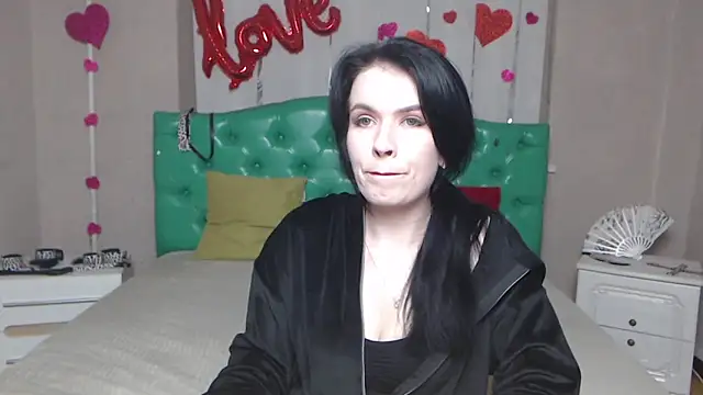 JasmineKouch online show from 04-09-26, 06:02