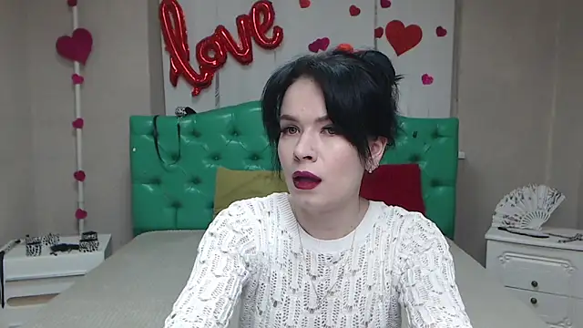 JasmineKouch online show from 04-11-26, 05:34