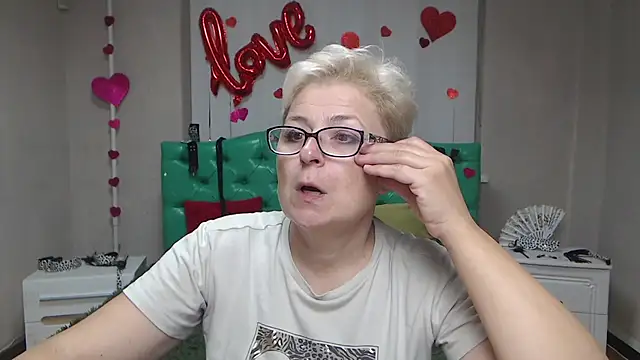 EmiliaGree online show from 09-14-25, 05:01