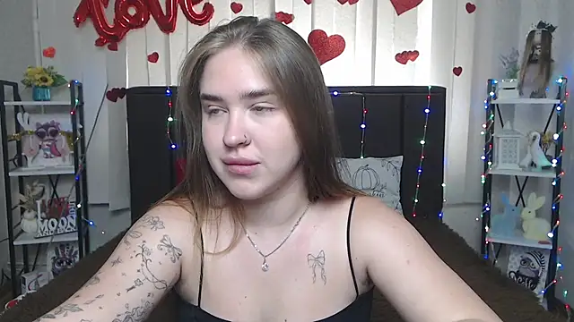 LauraHlot online show from 07-06-26, 08:22
