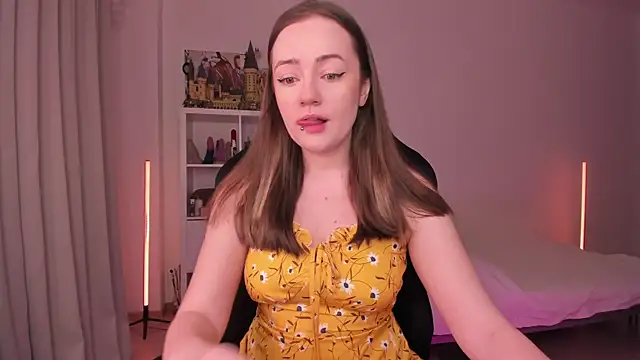 WalkingGirl online show from 02-08-25, 06:22