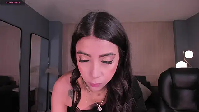 Snapshot of ValeriaVelvet chatting on 05-01-26, 12:10 ValeriaVelvet online show from 05-01-26, 12:10