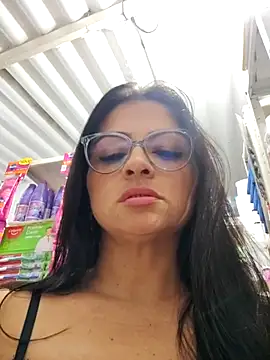 Linda Lars online show from 12-20-25, 02:40