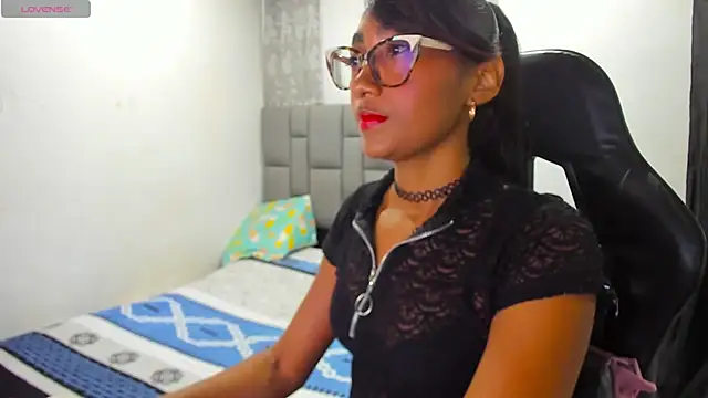 Snapshot of MurphyAngelina chatting on 06-05-26, 02:07 MurphyAngelina online show from 06-05-26, 02:07
