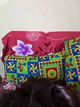 Snapshot of nisha_20 chatting on 03-22-25, 07:31 nisha 20 online show from 03-22-25, 07:31