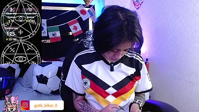 Snapshot of Bunny_O chatting on 07-14-26, 02:05 Bunny O online show from 07-14-26, 02:05