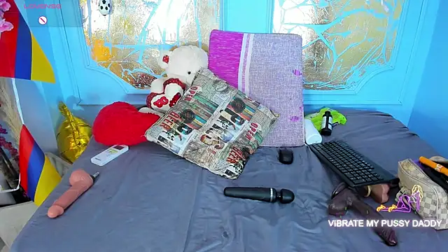 Snapshot of melaniecooperr chatting on 07-07-26, 06:47 melaniecooperr online show from 07-07-26, 06:47