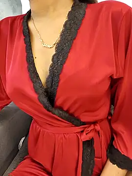 yhona darling online show from 05-21-26, 10:55