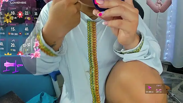 Snapshot of Falak-Yasin chatting on 03-12-26, 11:49 Falak-Yasin online show from 03-12-26, 11:49