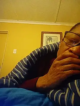 Snapshot of bustybillies chatting on 06-24-26, 11:37 bustybillies online show from 06-24-26, 11:37