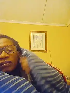 Snapshot of bustybillies chatting on 06-26-26, 06:01 bustybillies online show from 06-26-26, 06:01