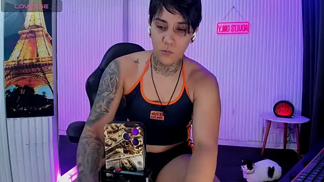 ZhoeStrong online show from 06-04-26, 09:59
