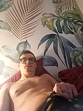 GLouglou19 online show from 03-03-26, 09:26