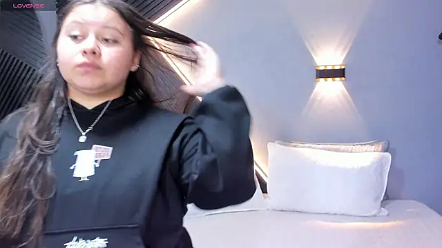 Laia and Aloby online show from 03-27-26, 10:09