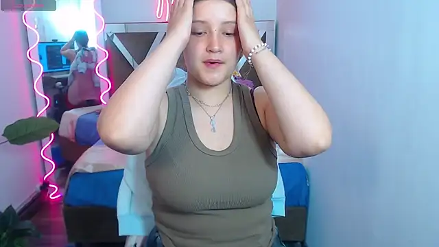 Snapshot of Krysstal_tay chatting on 12-20-24, 12:16 Krysstal tay online show from 12-20-24, 12:16