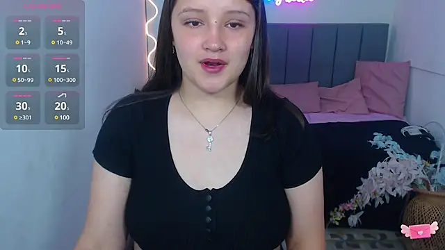 Snapshot of Krysstal_tay chatting on 01-28-25, 12:00 Krysstal tay online show from 01-28-25, 12:00