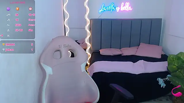 Snapshot of Krysstal_tay chatting on 02-25-25, 05:47 Krysstal tay online show from 02-25-25, 05:47