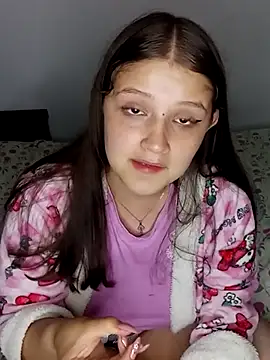 Snapshot of Krysstal_tay chatting on 03-03-25, 10:31 Krysstal tay online show from 03-03-25, 10:31